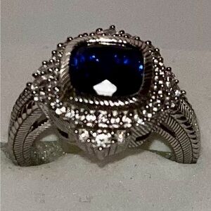 Elegant Silver and Blue Gemstone Ring